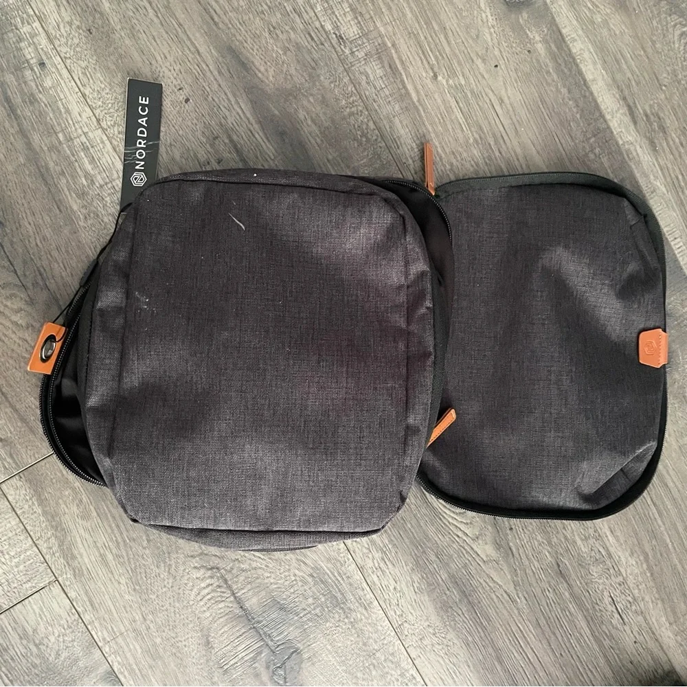 NWT Compression Packing Cube - Picture 4 of 8